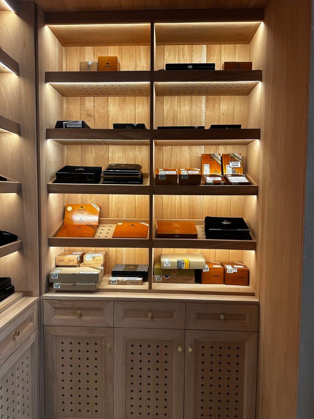 Stainless steel wine cabinet